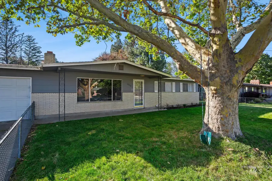 2037 S Curtis Rd, Boise, ID 83705 - #3