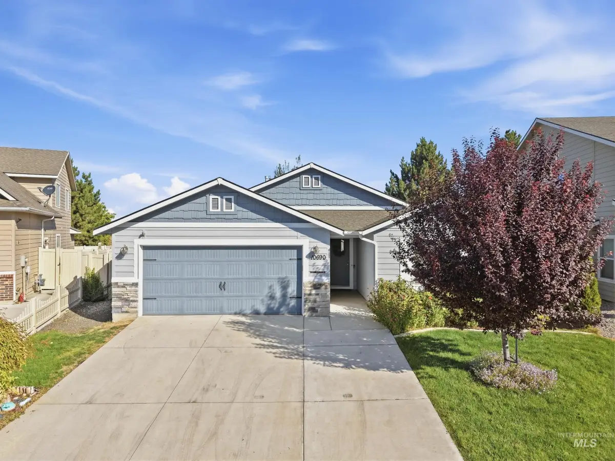 10690 Hackberry St, Nampa, ID 83687 - #1
