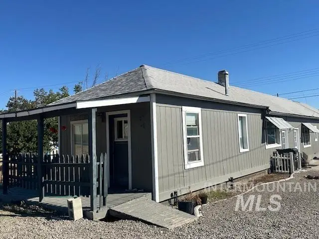 94 N Oneida, Glenns Ferry, ID 83623 - #1