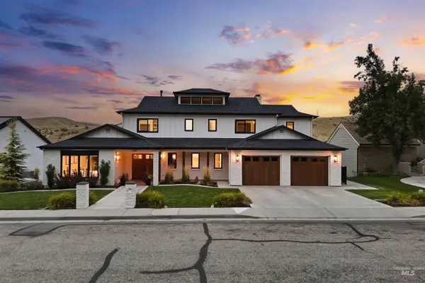 1218 E Hearthstone Drive, Boise, ID 83702