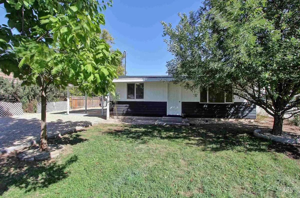 4026 N Christine St, Boise, ID 83704 - #1
