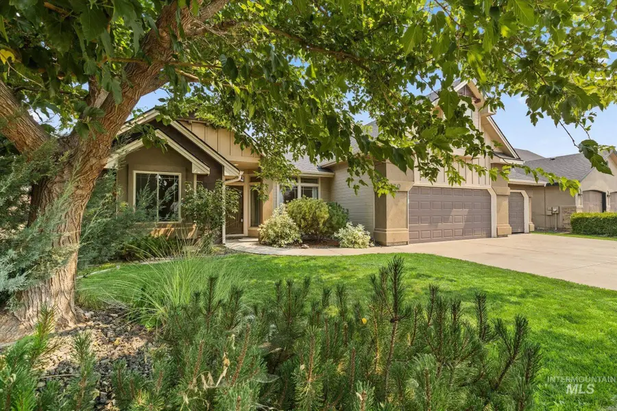 370 S Schober Loop, Nampa, ID 83686 - #2