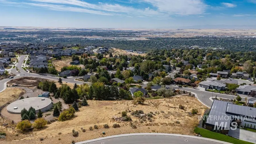 3673 E Clarion Dr, Boise, ID 83712 - #2