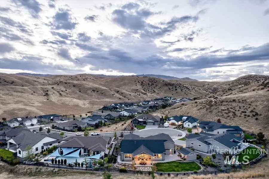 17949 N Yetholm Pl, Boise, ID 83714 - #3