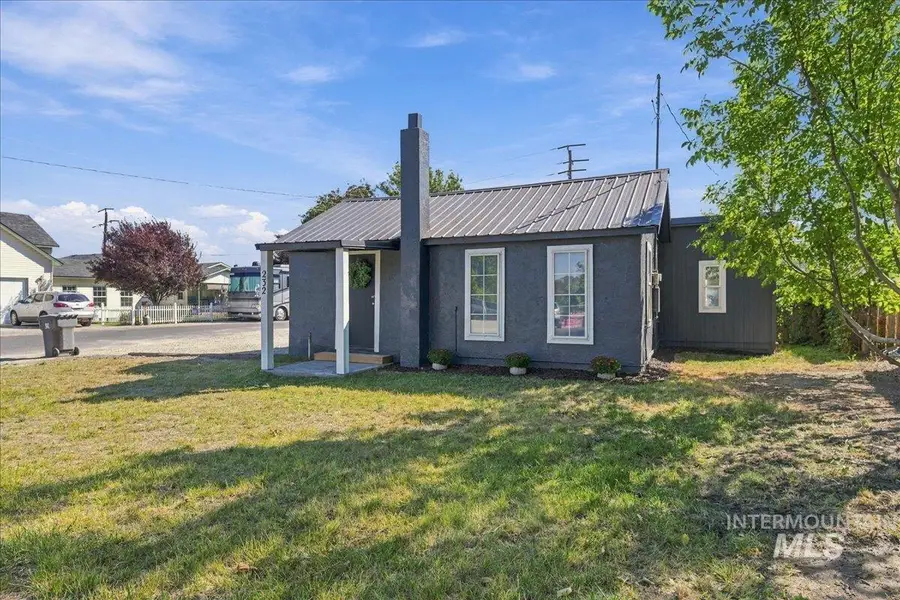 232 E Montana Ave, Homedale, ID 83628 - #2
