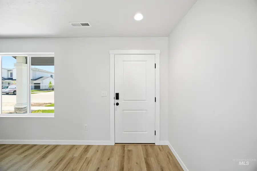 588 N Palaestra Ave, Eagle, ID 83616 - #2