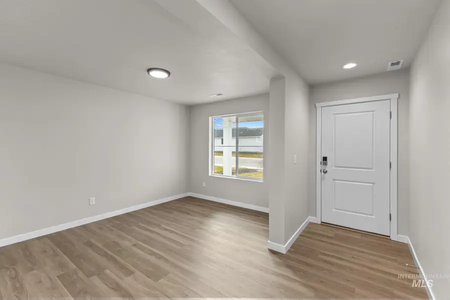1811 Gyrfalcon St, Middleton, ID 83644 - #2