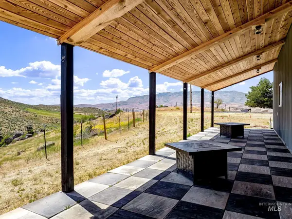 11995 Brownlee Road, Sweet, ID 83670