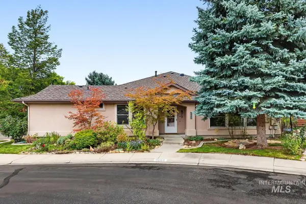 4854 Lakeview Place, Garden City, ID 83714