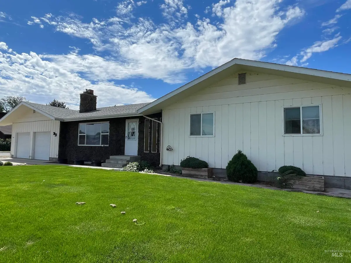 23 Nw 16th St., Ontario, OR 97914 - #1