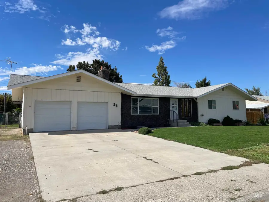 23 Nw 16th St., Ontario, OR 97914 - #3