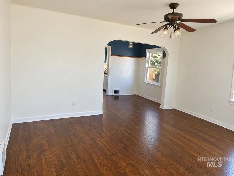 403 E Lincoln, Nampa, ID 83686 - #3