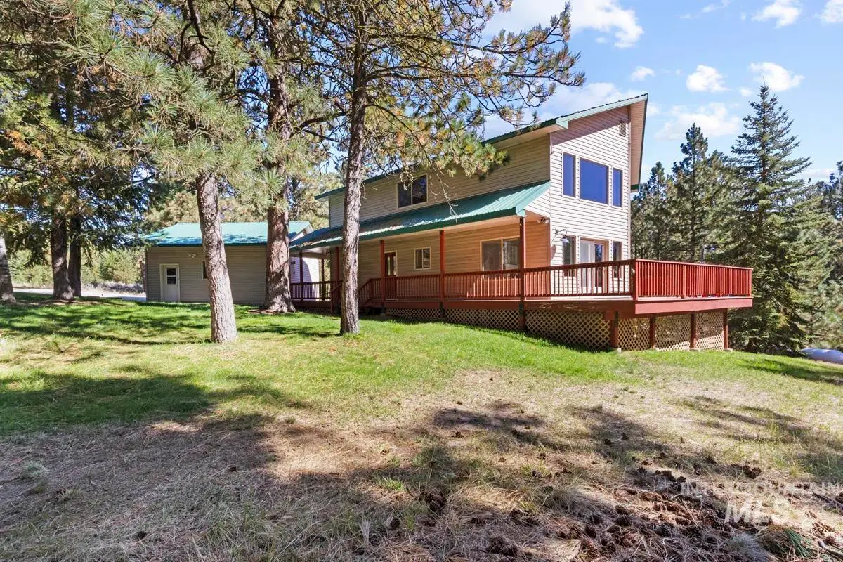 1496 Pine Ridge Drive, Cascade, ID 83611 - #1