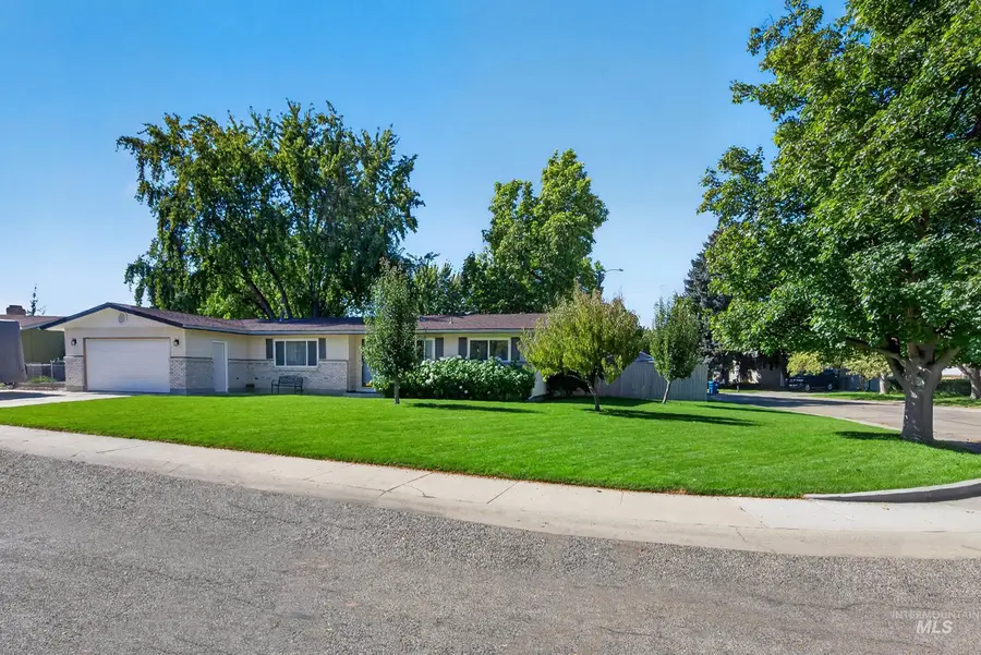 8595 W Westchester Ave, Boise, ID 83704 - #3