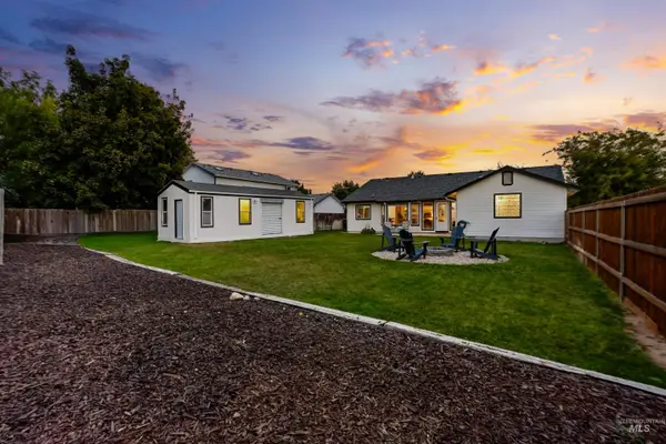 2652 W Whitestone Drive, Meridian, ID 83646