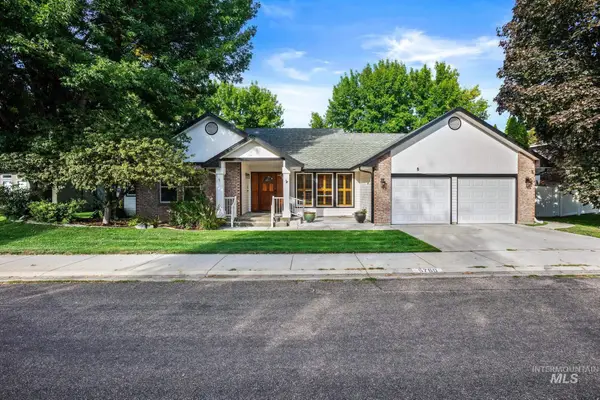 5760 W Plantation Ln, Garden City, ID 83703