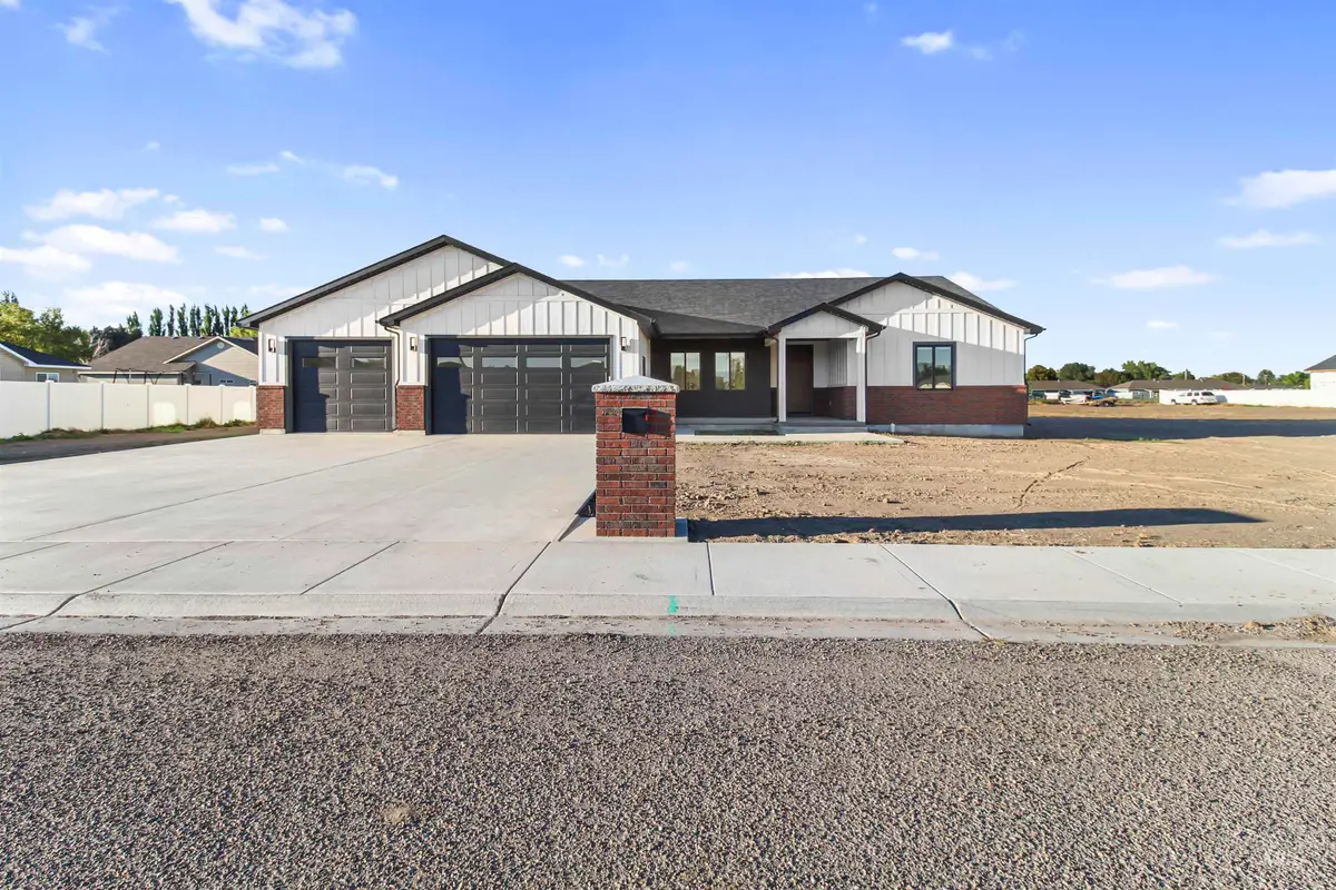 116 E 13th St, Rupert, ID 83350 - #1