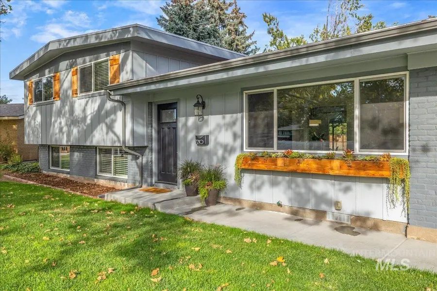 7210 W Alderbrook Dr, Boise, ID 83709 - #2