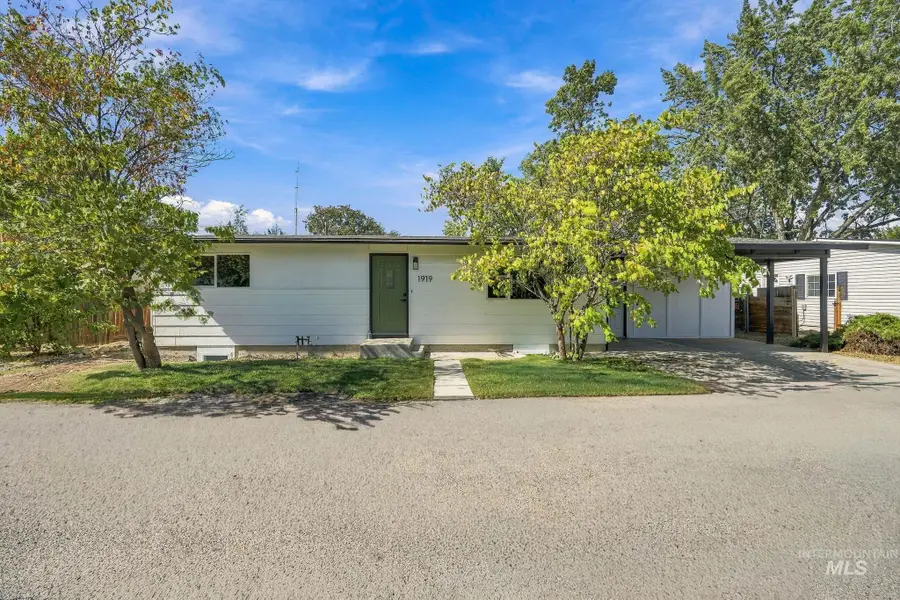 1919 S Penninger Dr, Boise, ID 83709 - #2