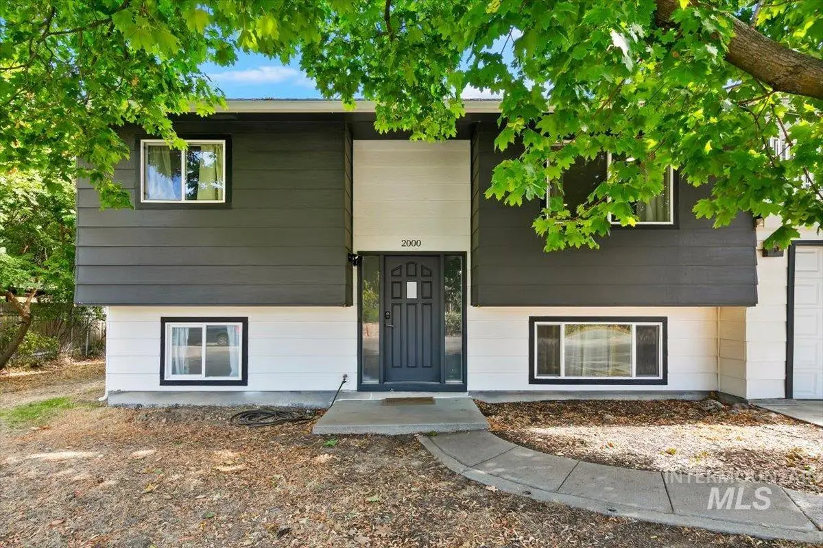 2000 N Fry St, Boise, ID 83704 - #1