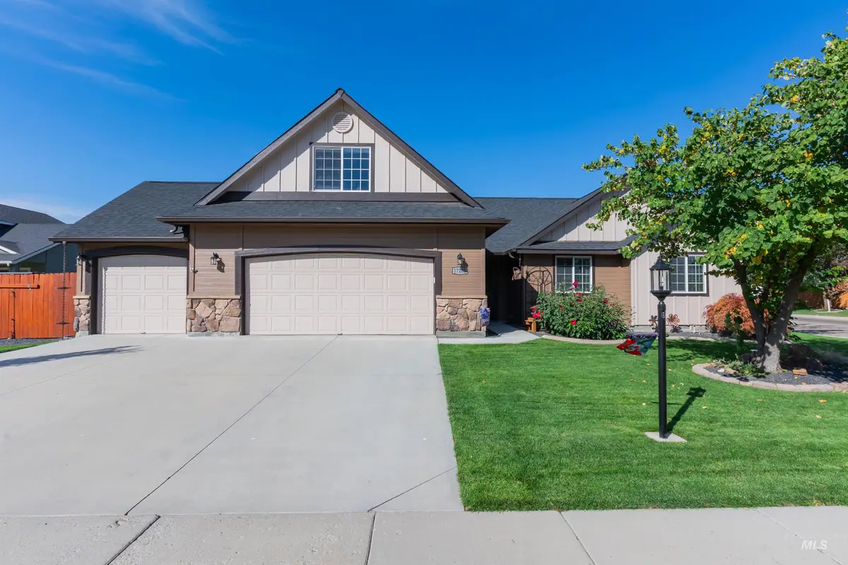 17205 N Cody Ct, Nampa, ID 83687 - #1