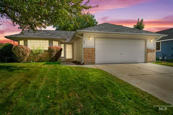 1874 N Pilgrim Ave, Boise, ID 83704