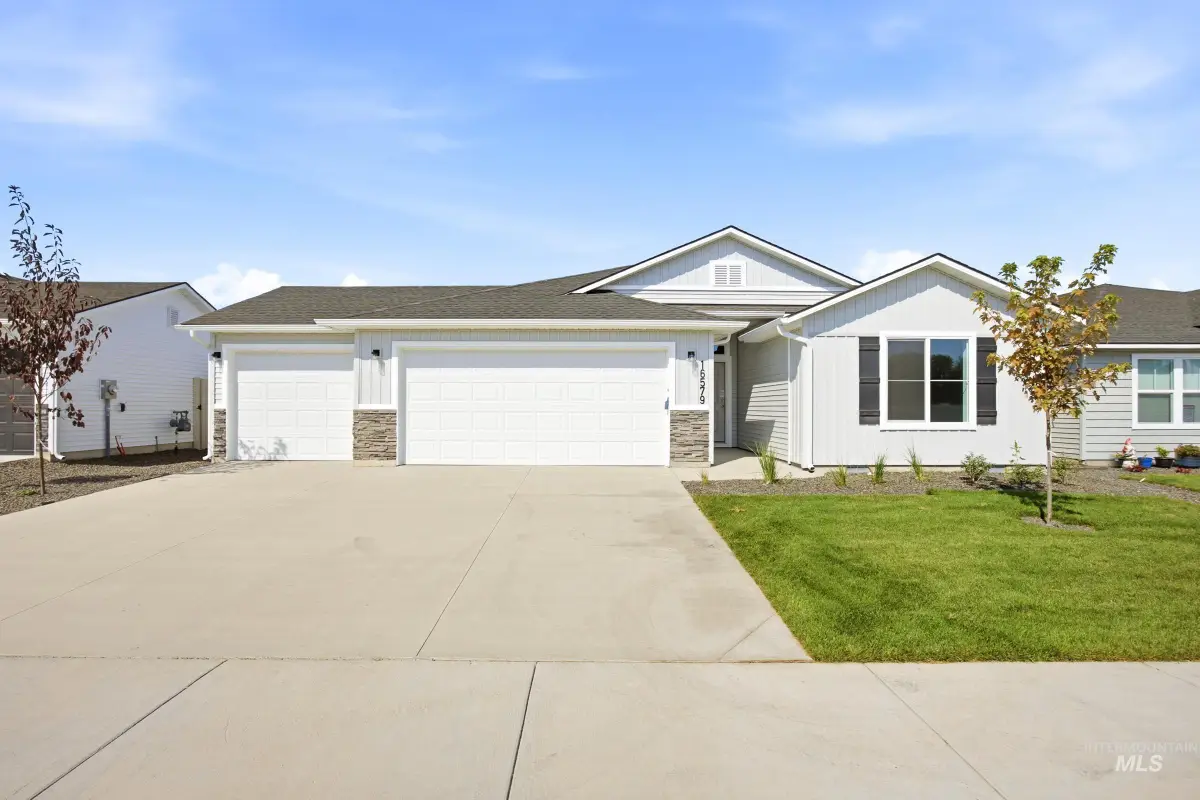 5321 E Rolling Thunder Ct, Nampa, ID 83687 - #1