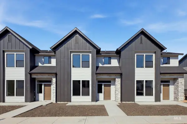 6766 S Arista Ave, Boise, ID 83709