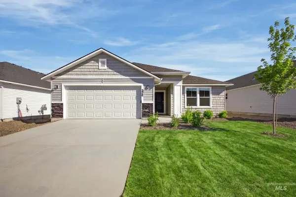 338 N Tideberry Ave, Kuna, ID 83634