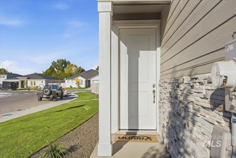 5987 N Highfire Lane, Meridian, ID 83646 - #2