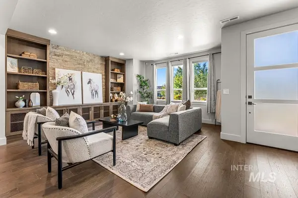 4434 E Parkcenter Blvd, Boise, ID 83716