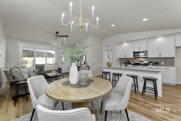 122 W Hyndman Drive, Meridian, ID 83642