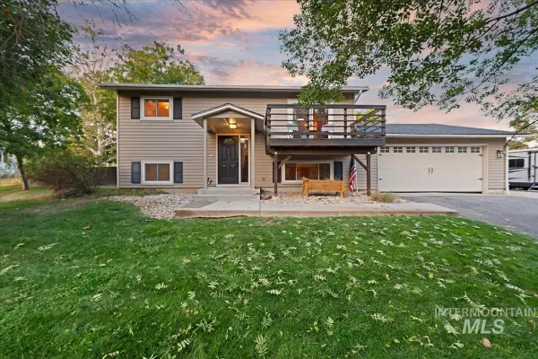 10028 W Cayuse Ln., Boise, ID 83714