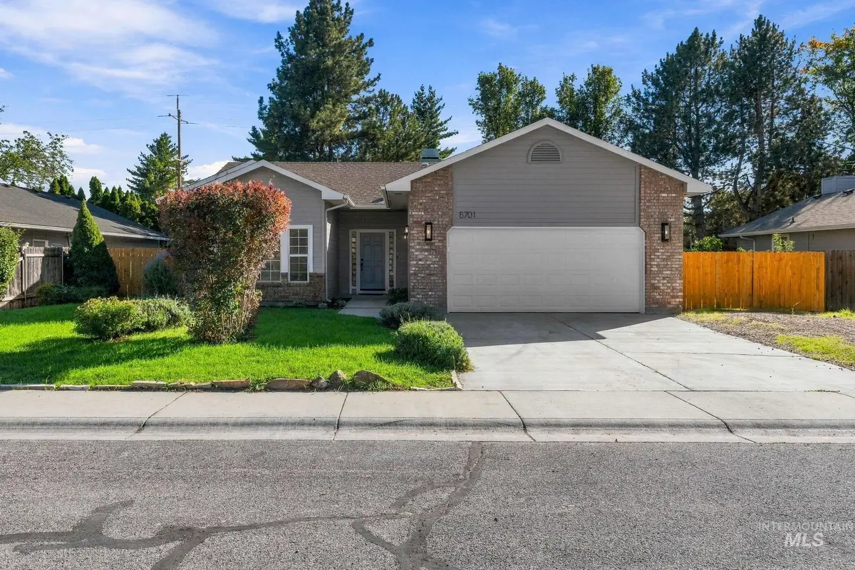 8701 W Ringbill Ct, Garden City, ID 83714 - #1