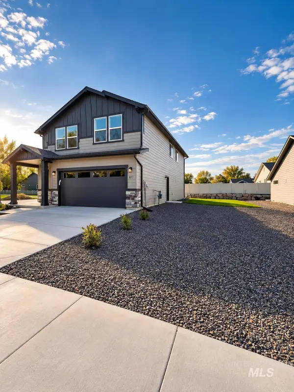 877 W Roan Ridge #14/2, Nampa, ID 83686