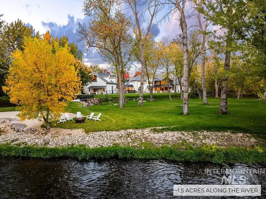 827 S Hidden Creek Lane, Eagle, ID 83616 - #2
