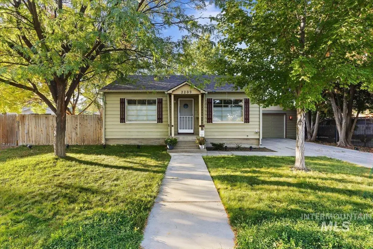 2209 W Frederic St, Boise, ID 83705 - #1