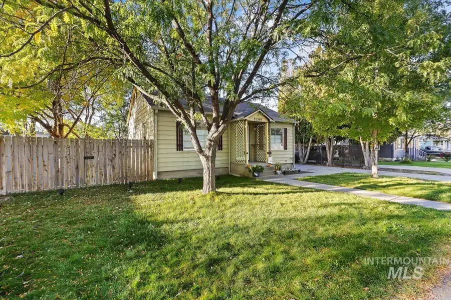 2209 W Frederic St, Boise, ID 83705 - #2