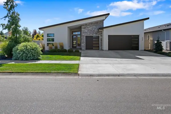923 E Rio Chico Dr, Kuna, ID 83634