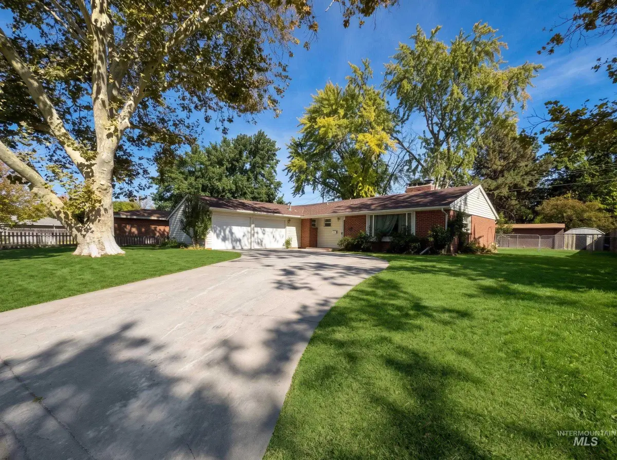 2708 N Redway Rd, Boise, ID 83704 - #1