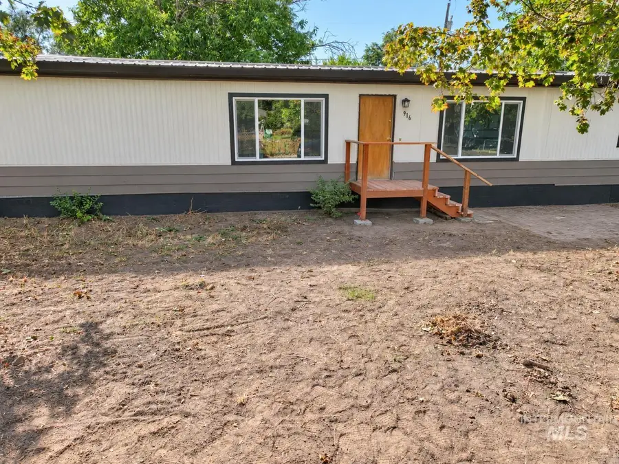 916 Victoria, Fruitland, ID 83619 - #2