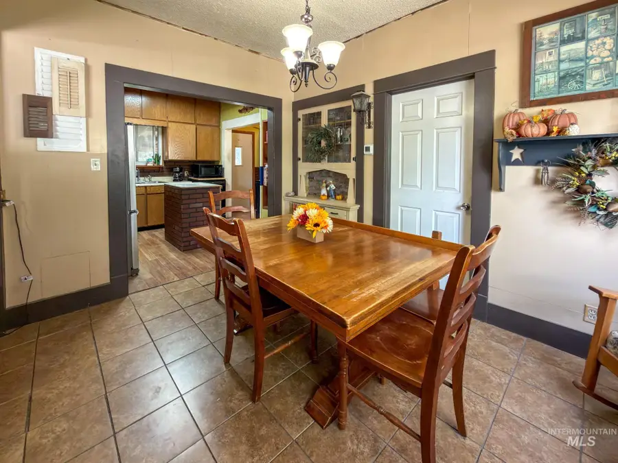 1318 Elba Ave, Burley, ID 83318 - #3