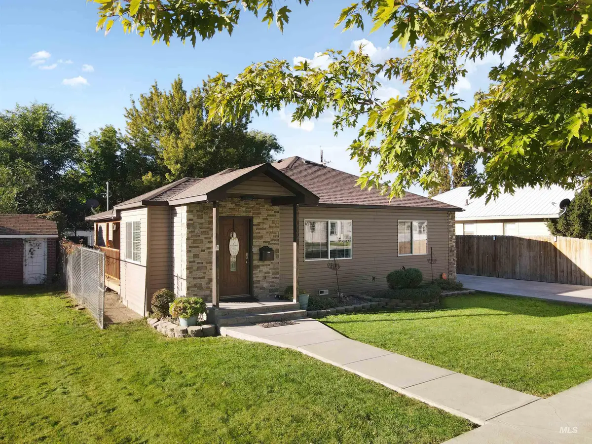 1009 9th St, Rupert, ID 83350 - #1