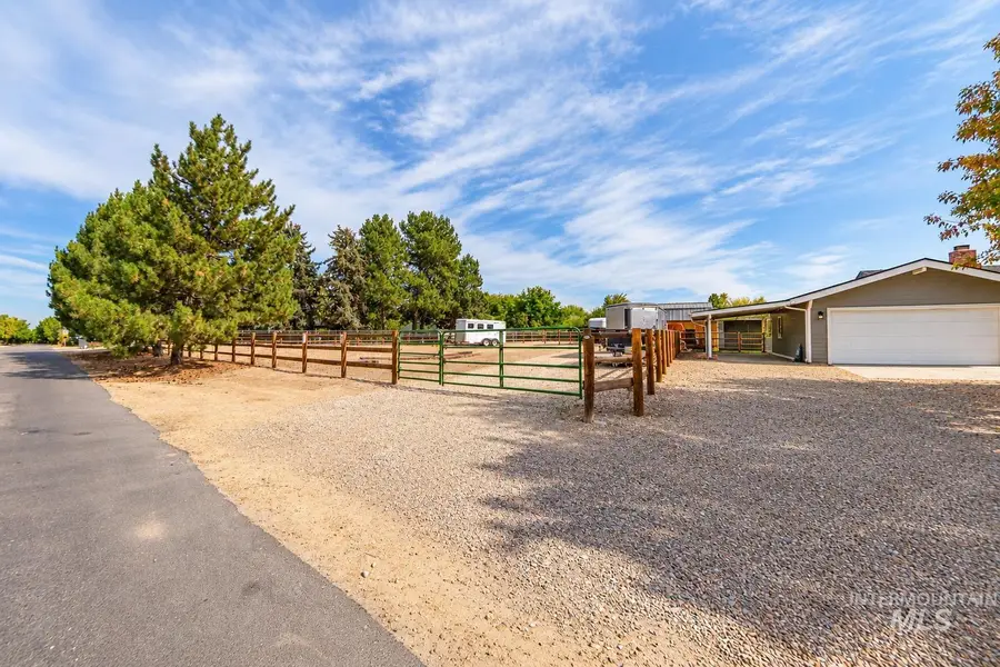5224 S Valley St, Boise, ID 83709 - #2