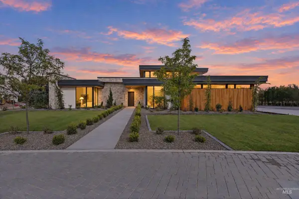 7421 N Cavea Lane, Meridian, ID 83646