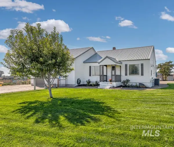 4631 Rolland Rd, Ontario, OR 97914