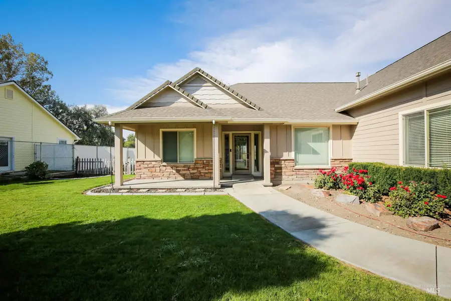 767 N Dorian Drive, Ontario, OR 97914 - #3