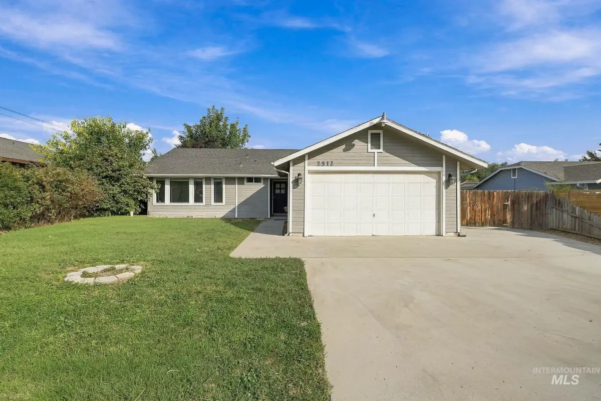2512 W Flamingo Ave, Nampa, ID 83651 - #1