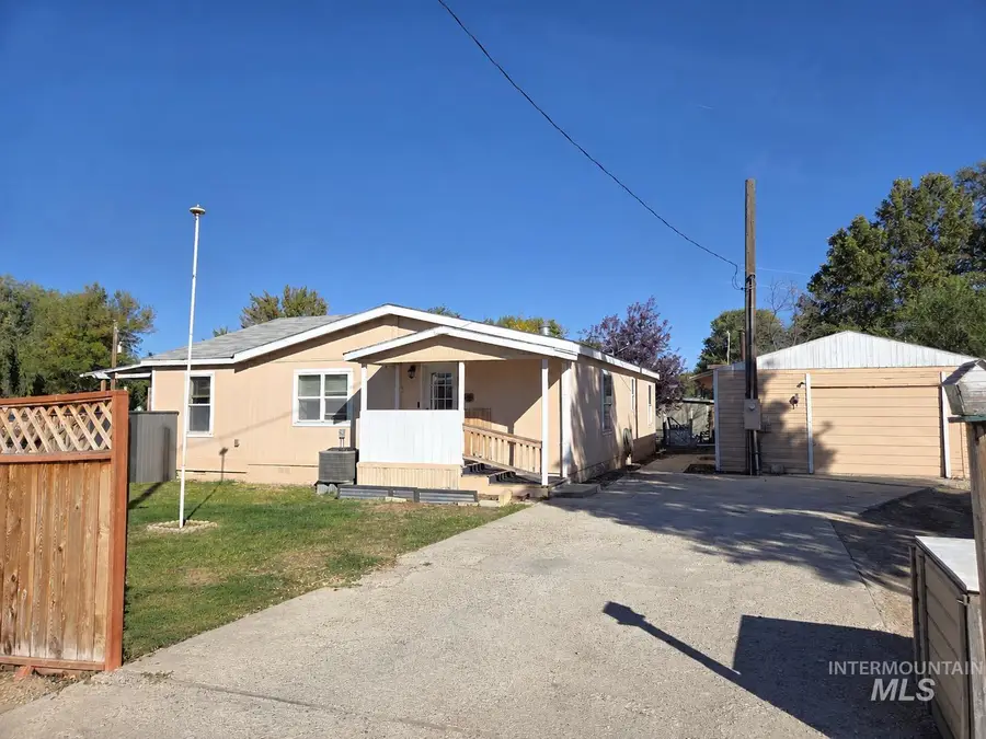 4412 Diane St, Nampa, ID 83686 - #2
