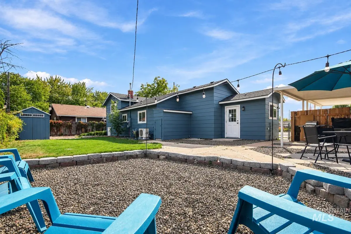 9050 W Edna St, Boise, ID 83704 - #1